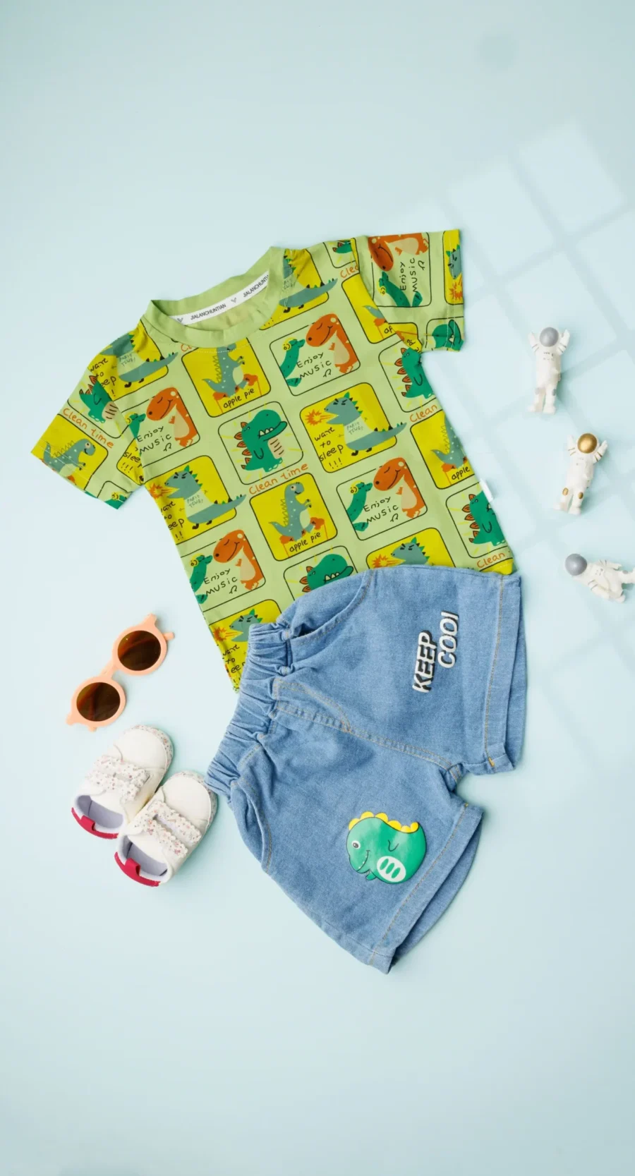Dinosaur Print T-shirt with Denim Shorts Unisex