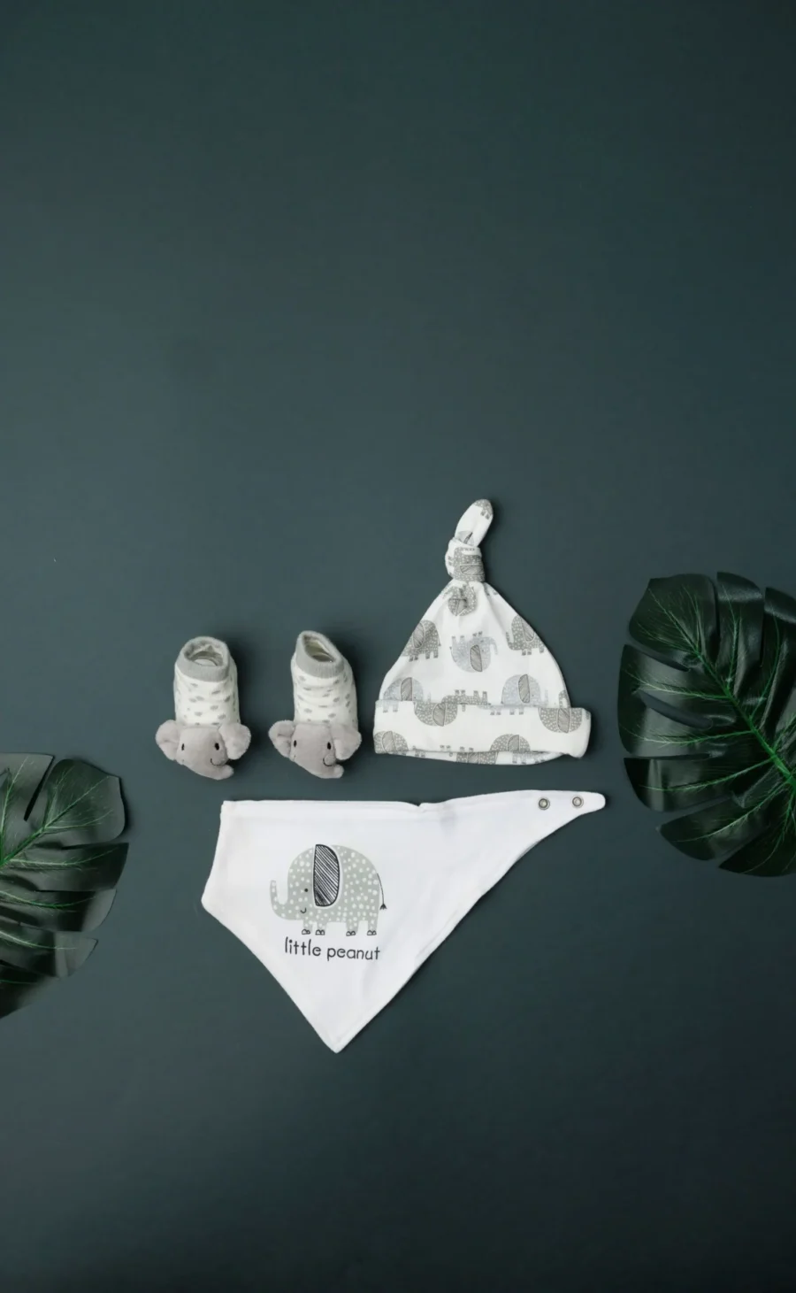 Set Of 3 (Hat + Bib + Socks) 